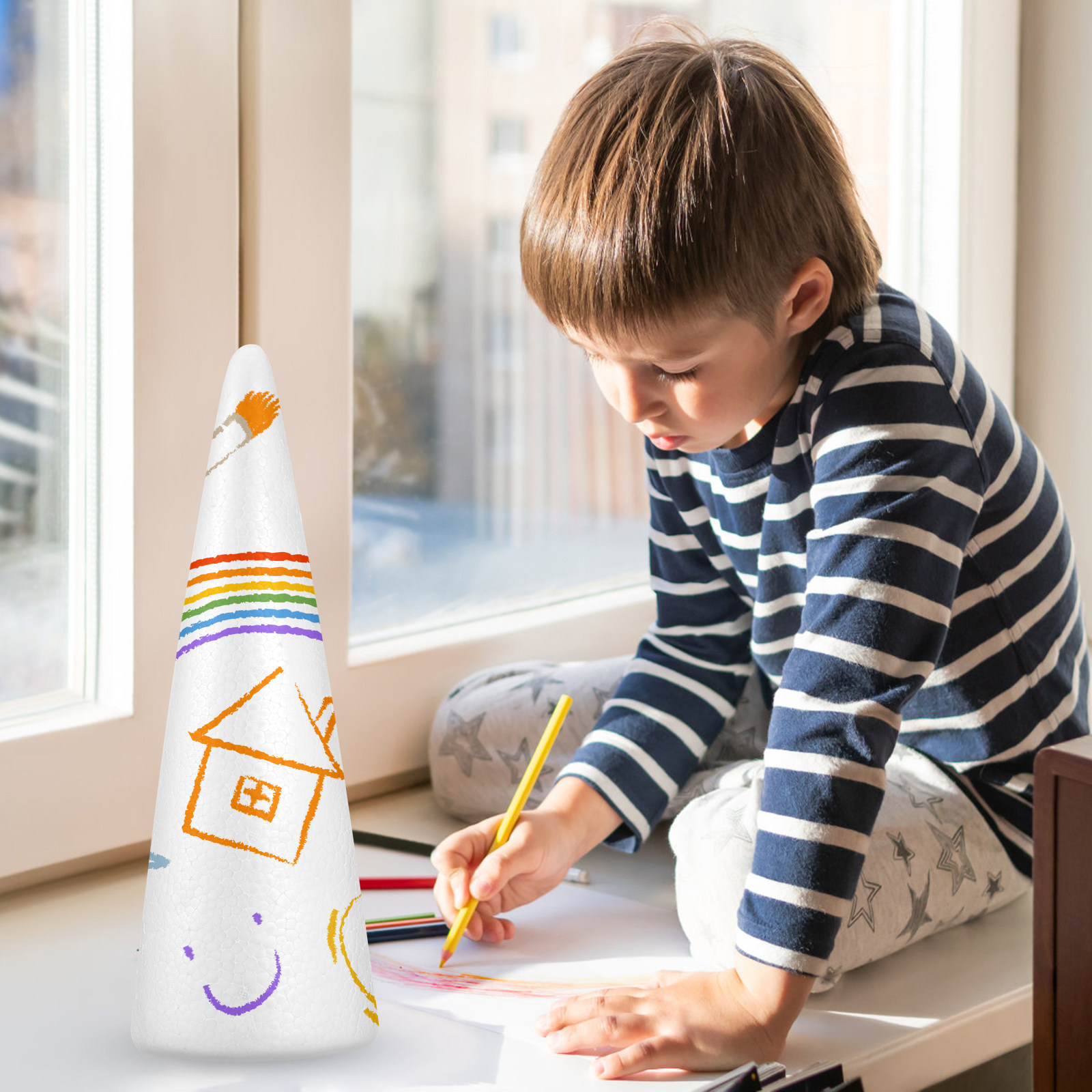 Art Craft Preschool - กรวยโฟมคริสต์มาส 2 ชิ้น อุปกรณ์งานฝีมือสำหรับเด็ก งานศิลปะ DIY