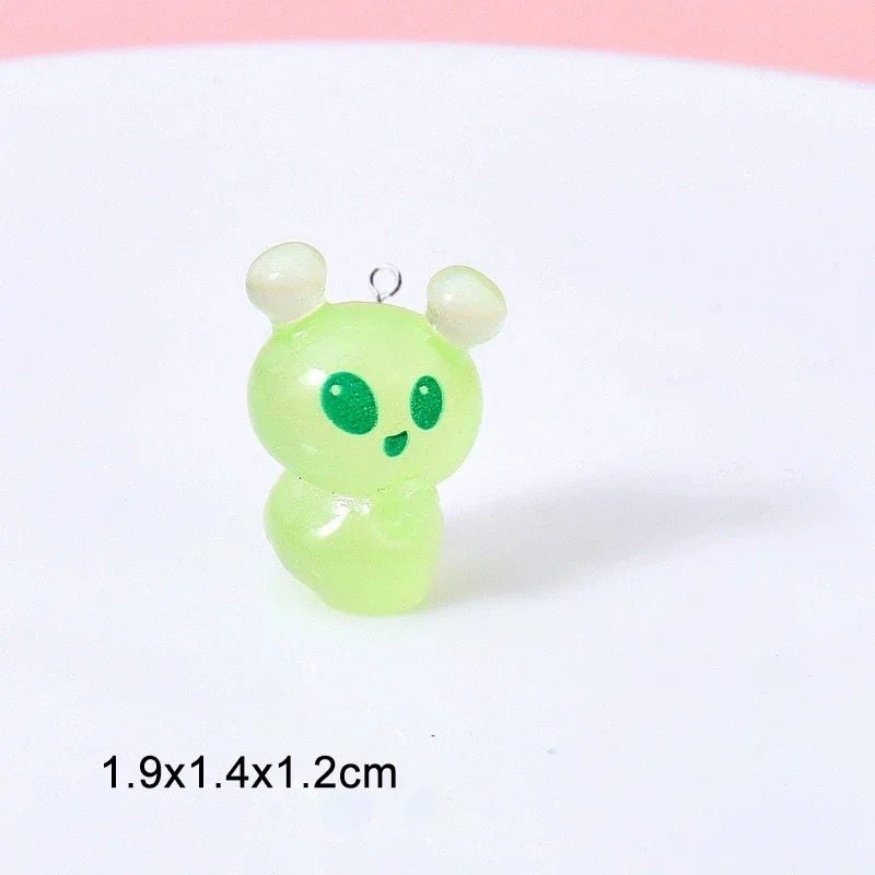 จี้เรซิ่นรูปเอเลี่ยนสีเขียวขนา - Art Craft Items บทวิจารณ์และราคา